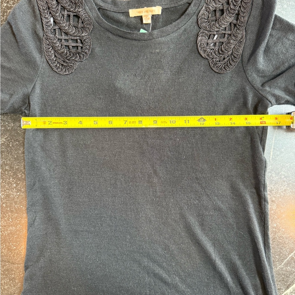 Skies Are Blue XS Black Ryliee Embroidery Short Sleeve Knit Top - Picture 5 of 8